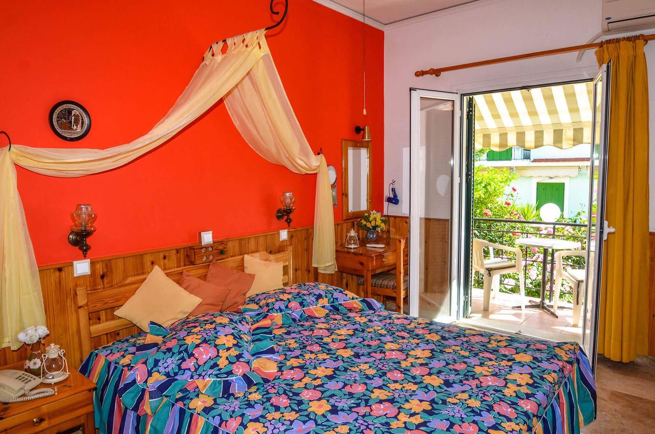 Samaina Hotel ピタゴリオ エクステリア 写真